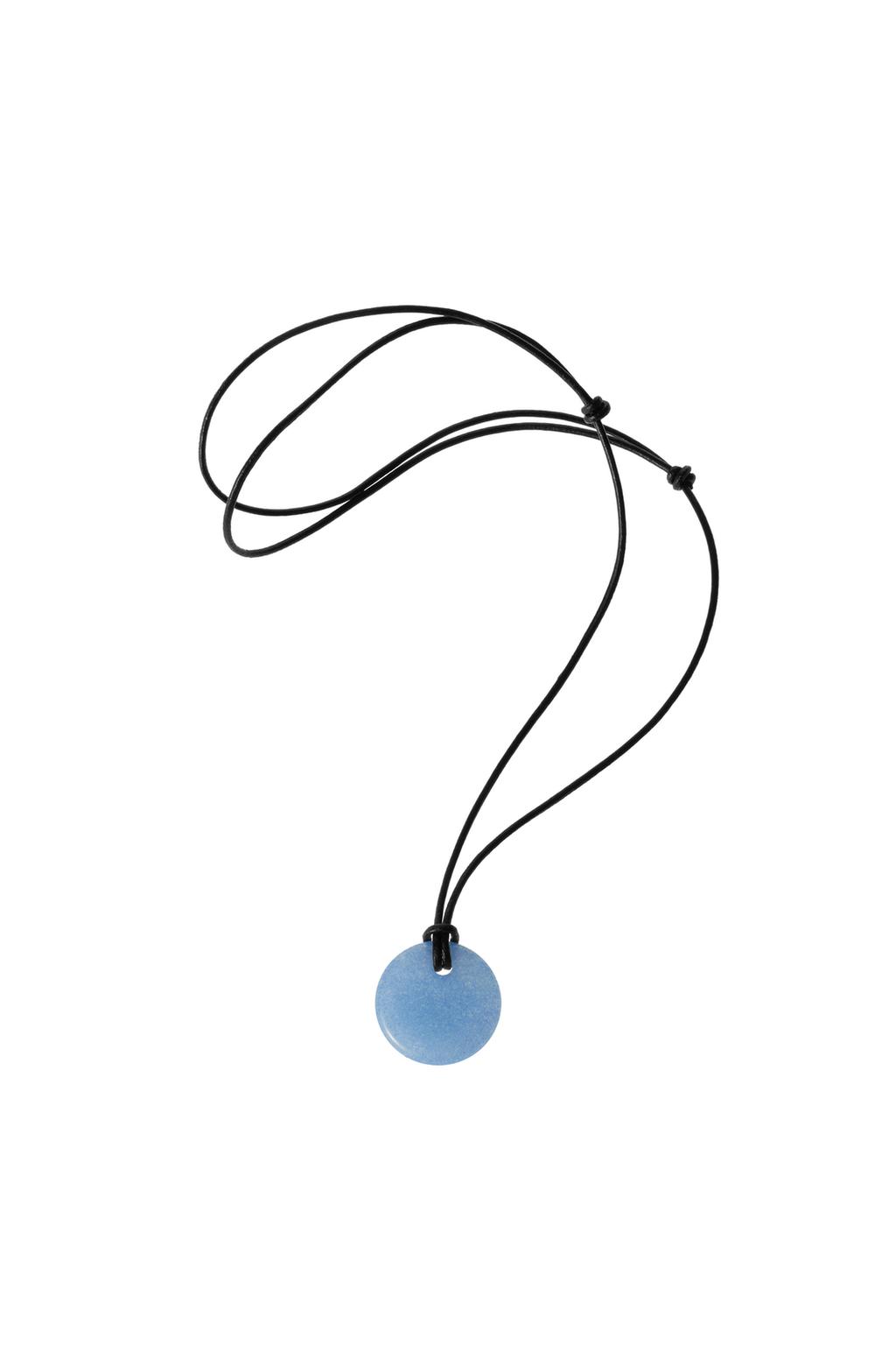 Ожерелье с кварцевым бусиной на шнурке