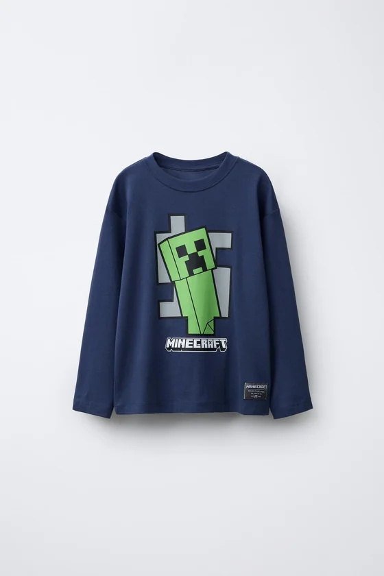 6-14 ЛЕТ/ПИЖАМА С ПРИНТОМ MINECRAFT © MOJANG AB. ™