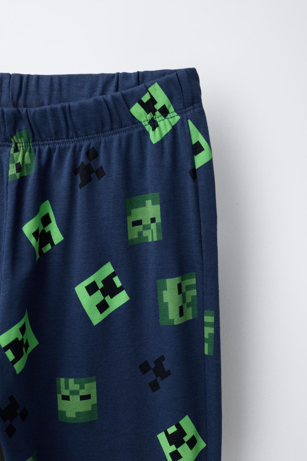 6-14 ЛЕТ/ПИЖАМА С ПРИНТОМ MINECRAFT © MOJANG AB. ™