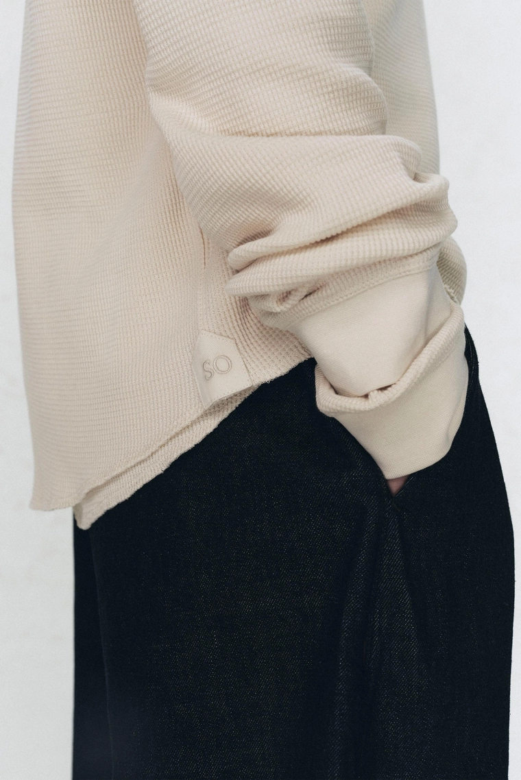 Футболка с гольфом в рубчик soshiotsuki x zara