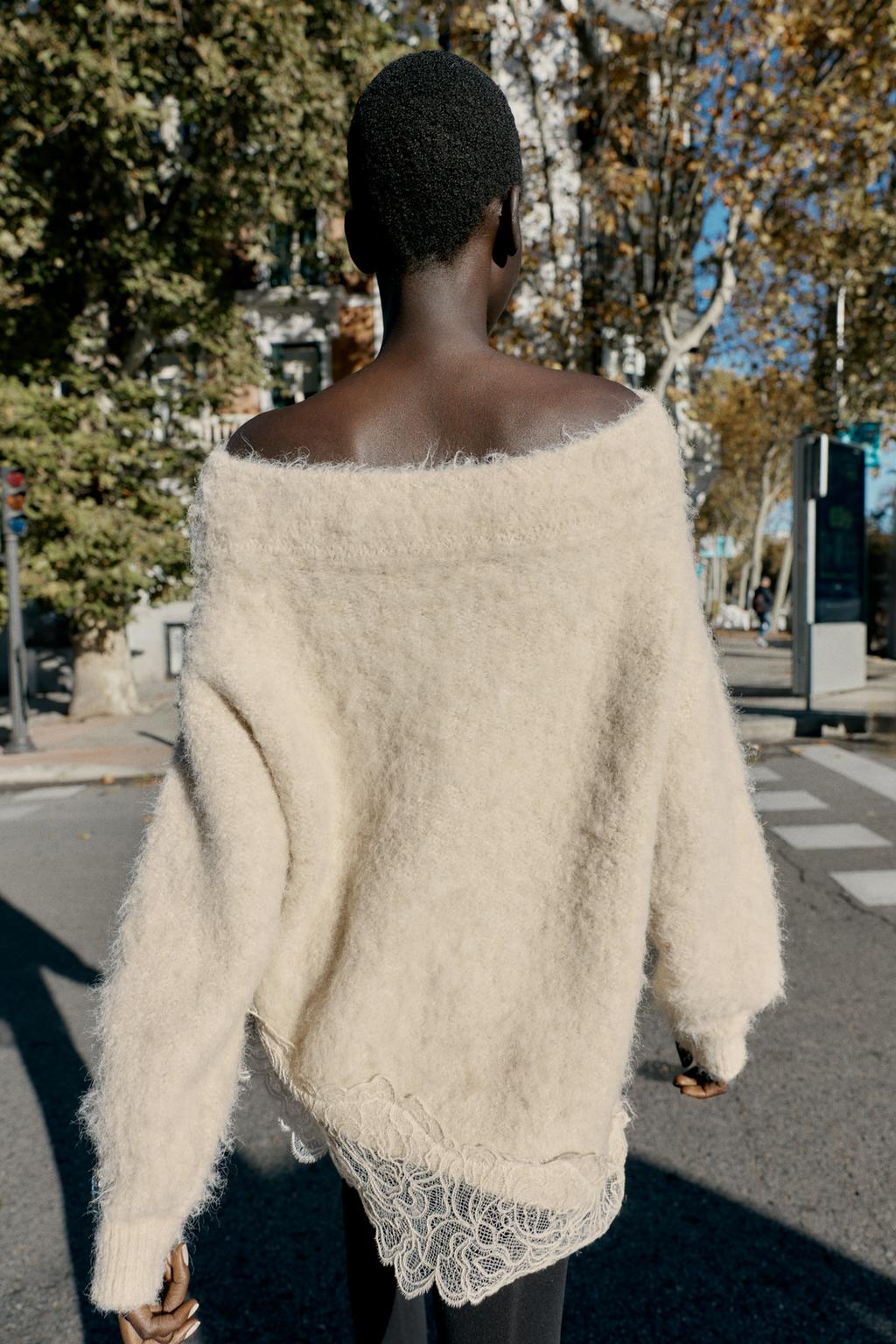 ДЖЕМПЕР ИЗ КОМБИНИРОВАННОГО ТРИКОТАЖА С КРУЖЕВОМ