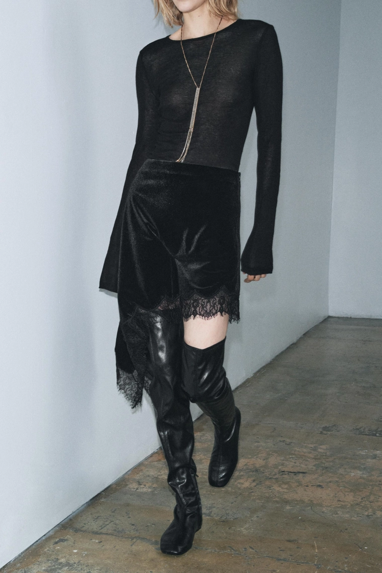 БАРХАТНАЯ ЮБКА АСИММЕТРИЧНОГО КРОЯ С КРУЖЕВОМ — ZW COLLECTION