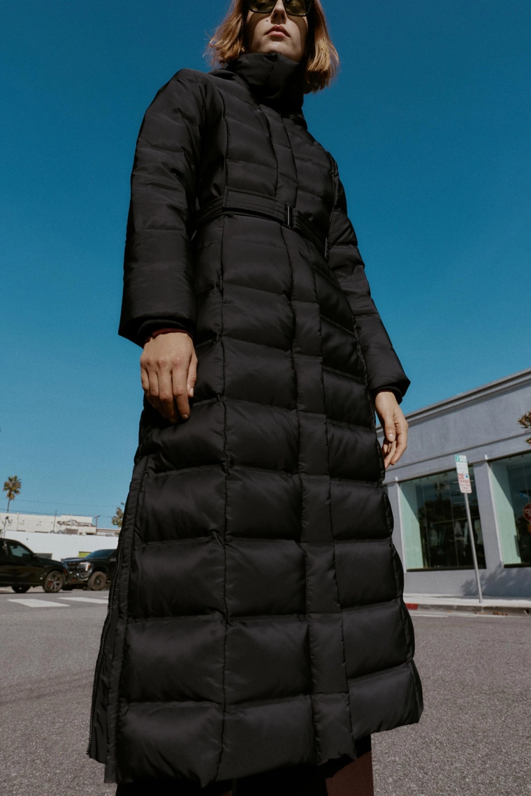 ПУХОВИК С КАПЮШОНОМ И РЕМНЕМ WATER REPELLENT WINDPROOF