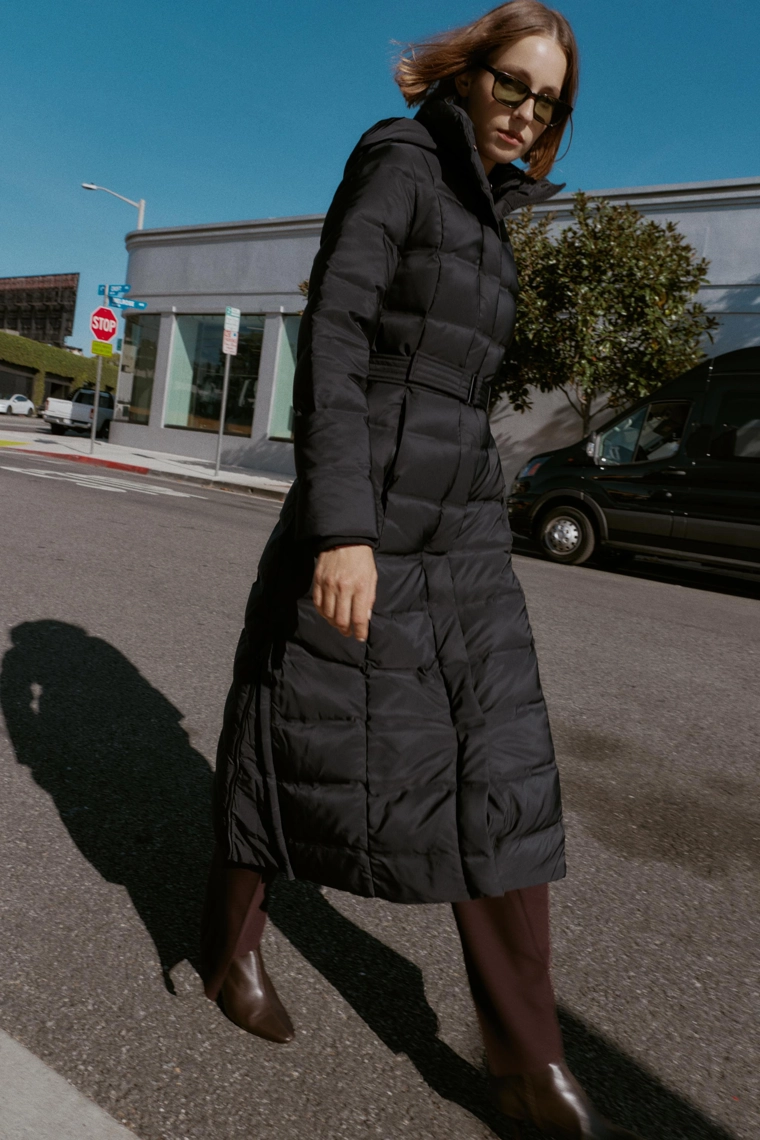 ПУХОВИК С КАПЮШОНОМ И РЕМНЕМ WATER REPELLENT WINDPROOF