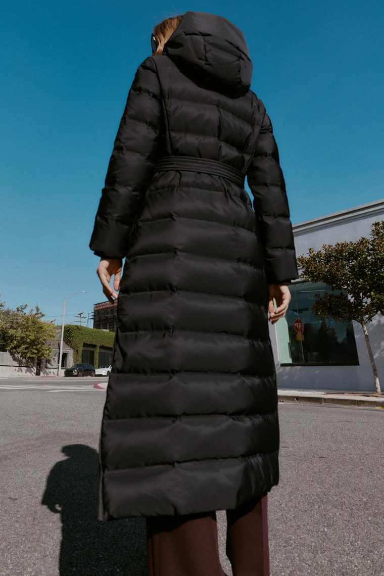 ПУХОВИК С КАПЮШОНОМ И РЕМНЕМ WATER REPELLENT WINDPROOF