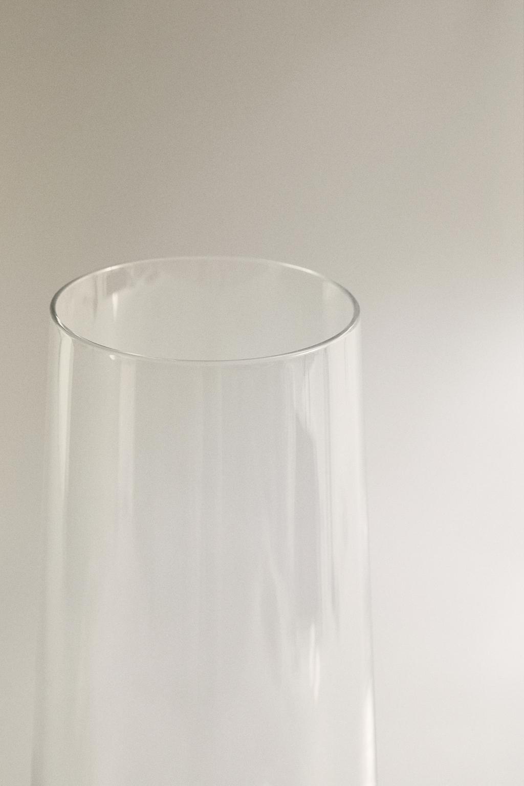 Хрустальная флейта конической формы