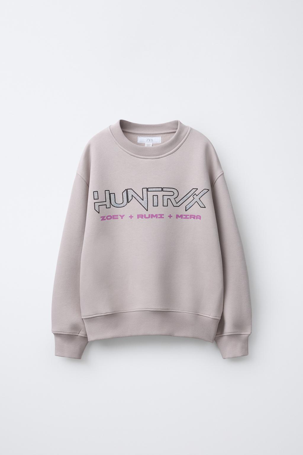 ТОЛСТОВКА С ПРИНТОМ KPOP DEMON HUNTERS™ NETFLIX ©