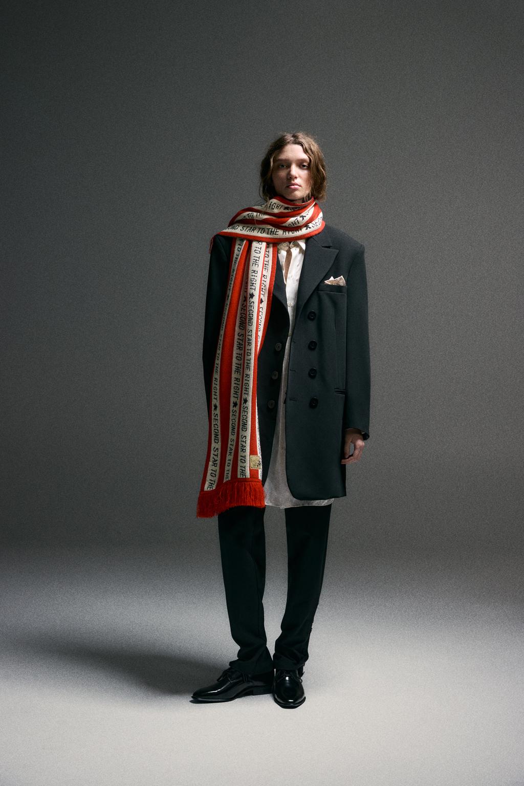 УДЛИНЕННЫЙ ДВУБОРТНЫЙ БЛЕЙЗЕР HARRY LAMBERT FOR ZARA X DISNEY