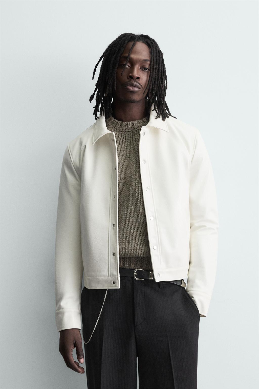 КУРТКА ИЗ БЛЕСТЯЩЕЙ ИСКУССТВЕННОЙ КОЖИ