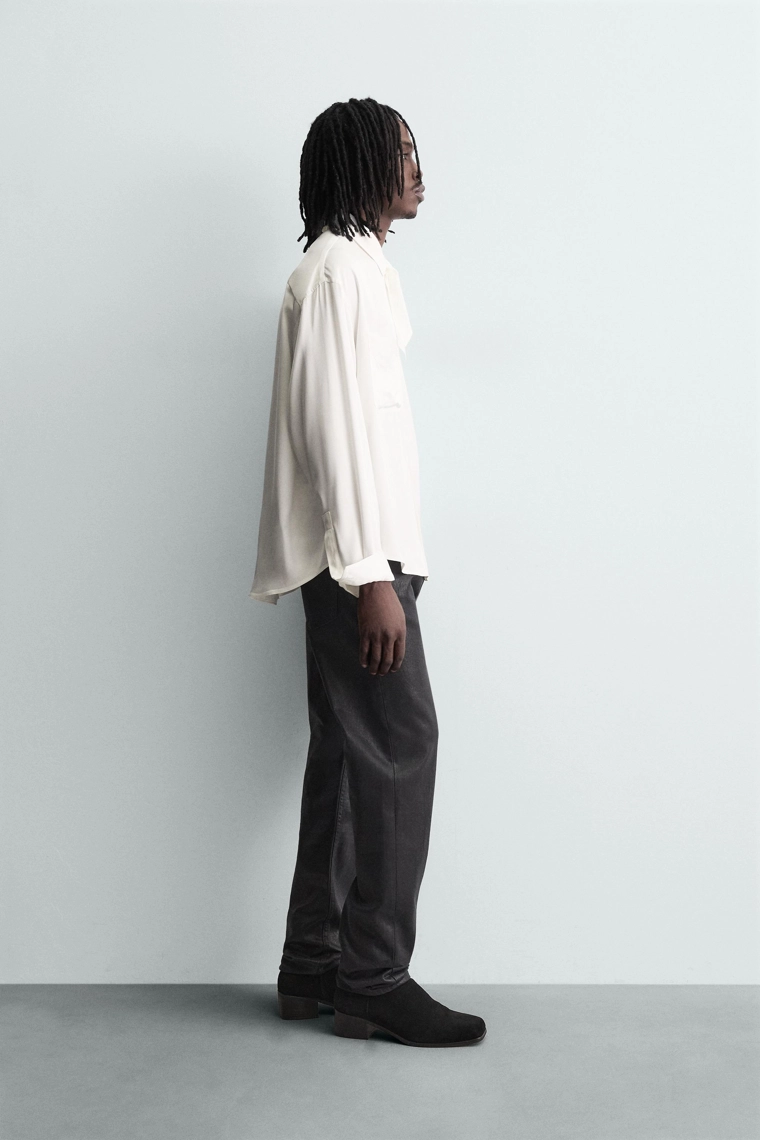 РУБАШКА С БАНДАНОЙ СТРУЯЩЕГОСЯ ПОКРОЯ