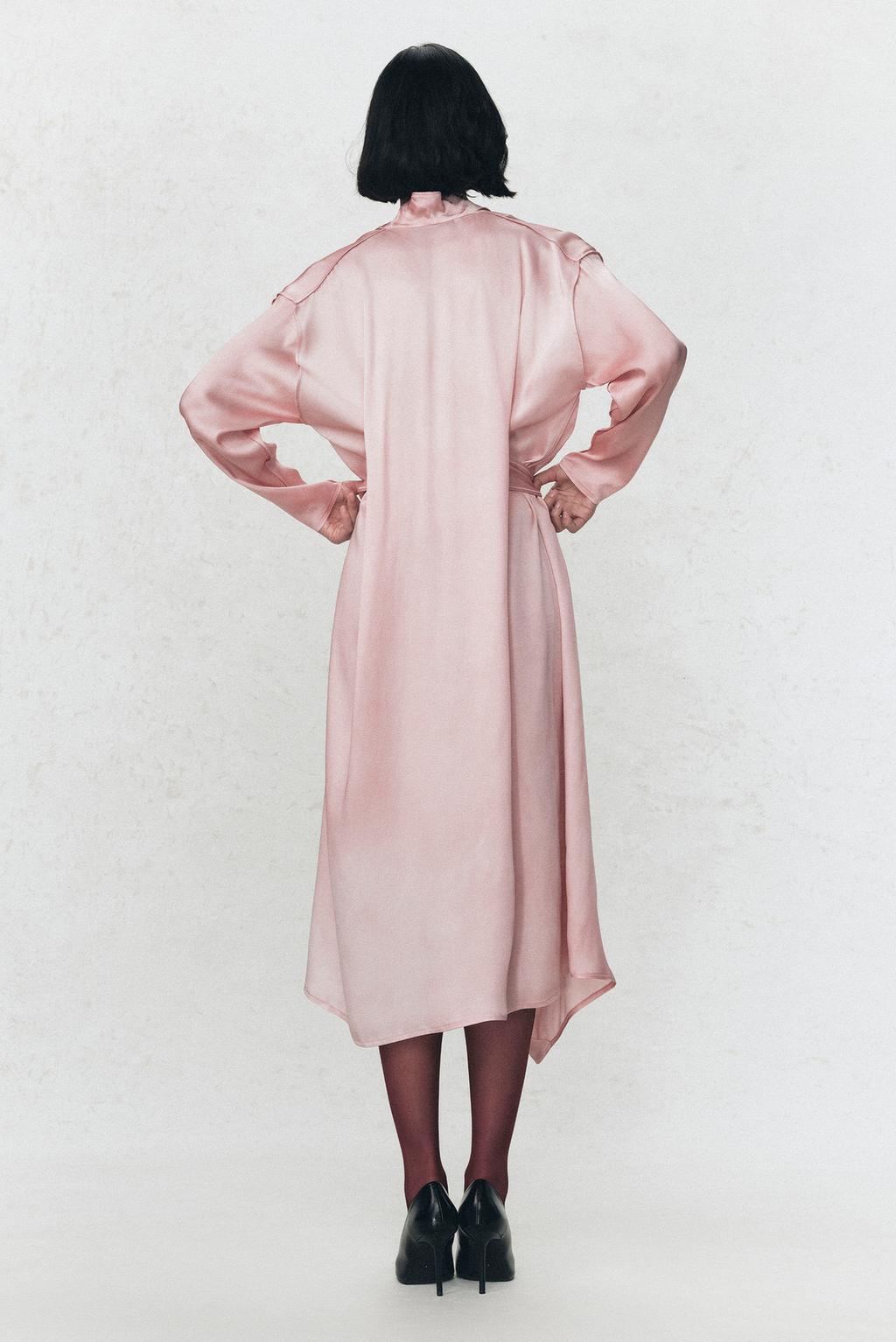 Платье с поясом из атласа soshiotsuki x zara