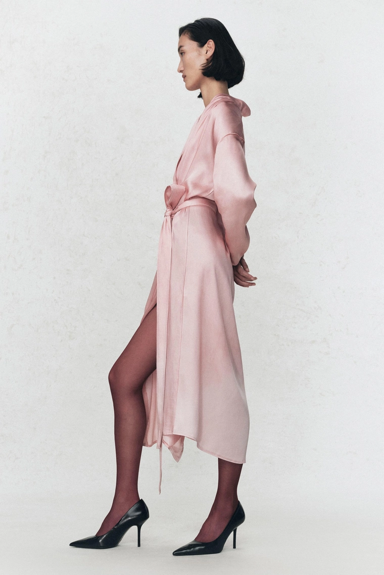 Платье с поясом из атласа soshiotsuki x zara