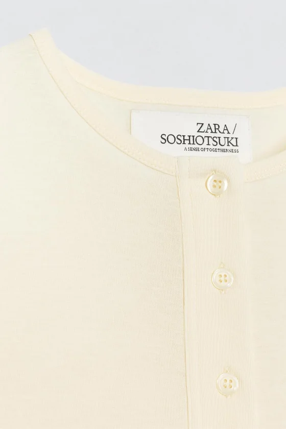 Футболка с воротником хенли от soshiotsuki x zara