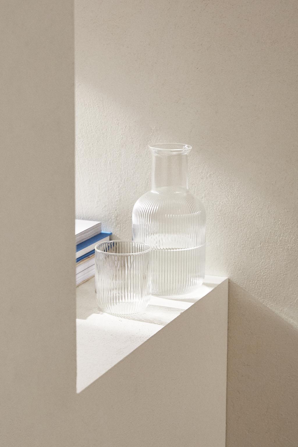 Набор для ночи из боросиликатного стекла с полосатым дизайном (набор из 2)