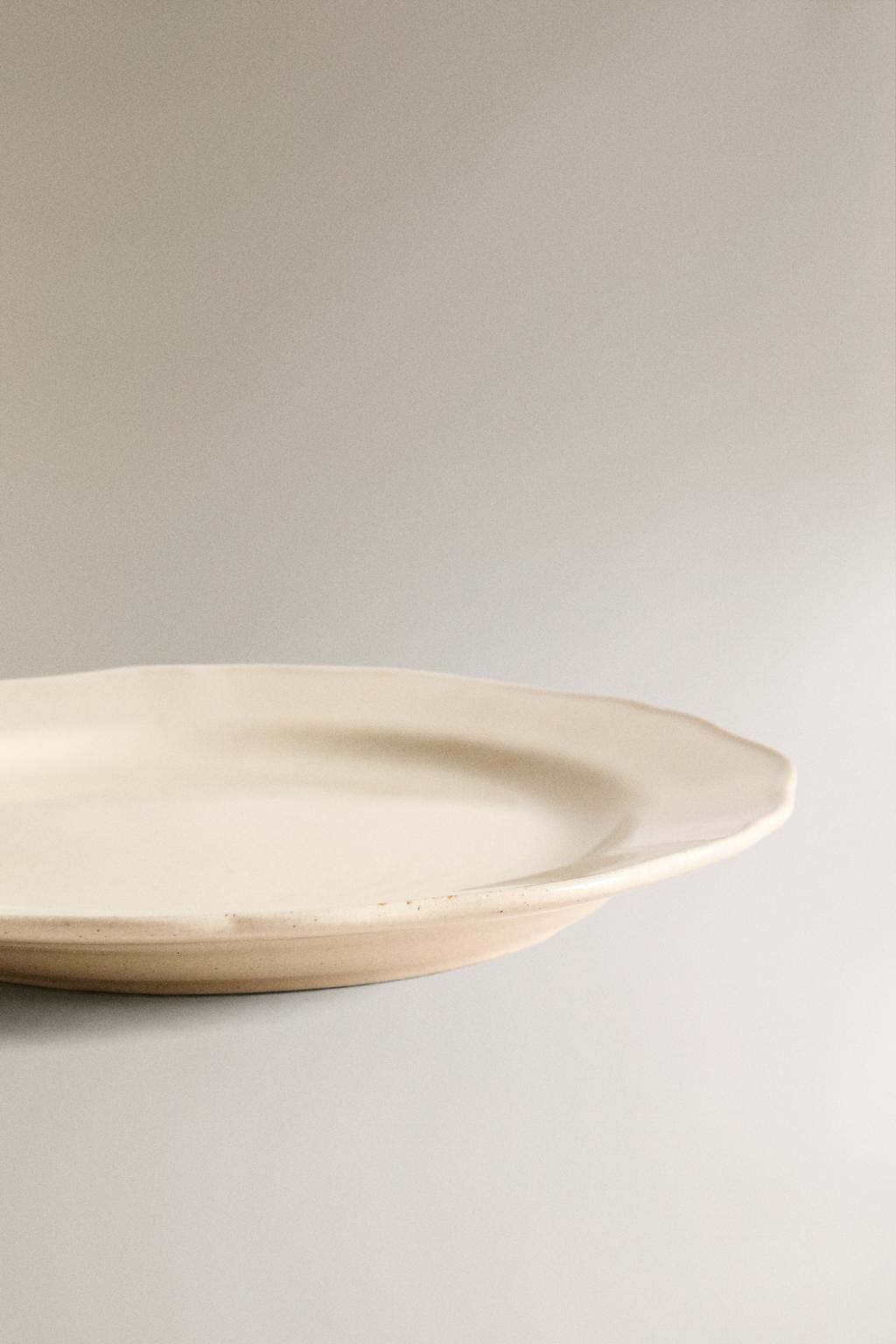 Керамическая десертная тарелка