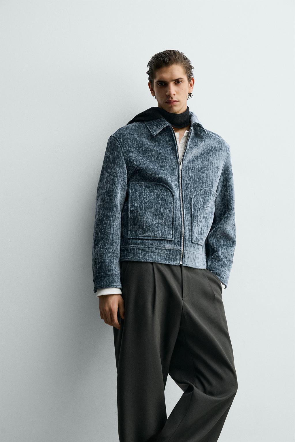 КУРТКА С РЕЛЬЕФНЫМ ФЛОКИРОВАННЫМ ПОКРЫТИЕМ