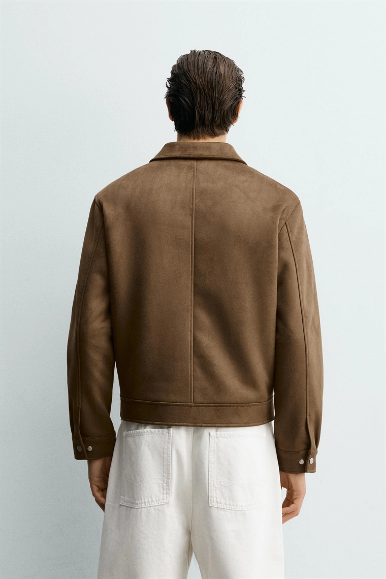 УКОРОЧЕННАЯ КУРТКА ИЗ ИСКУССТВЕННОЙ ЗАМШИ