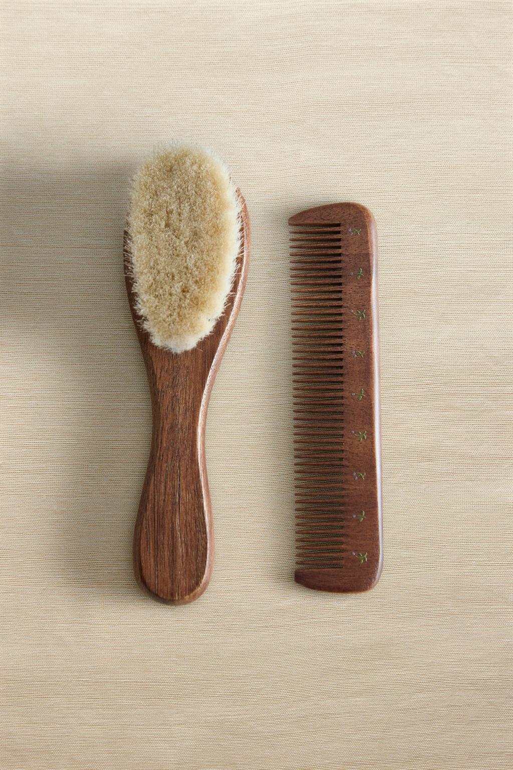 Набор расчёска и щётка для малышей с цветочным узором