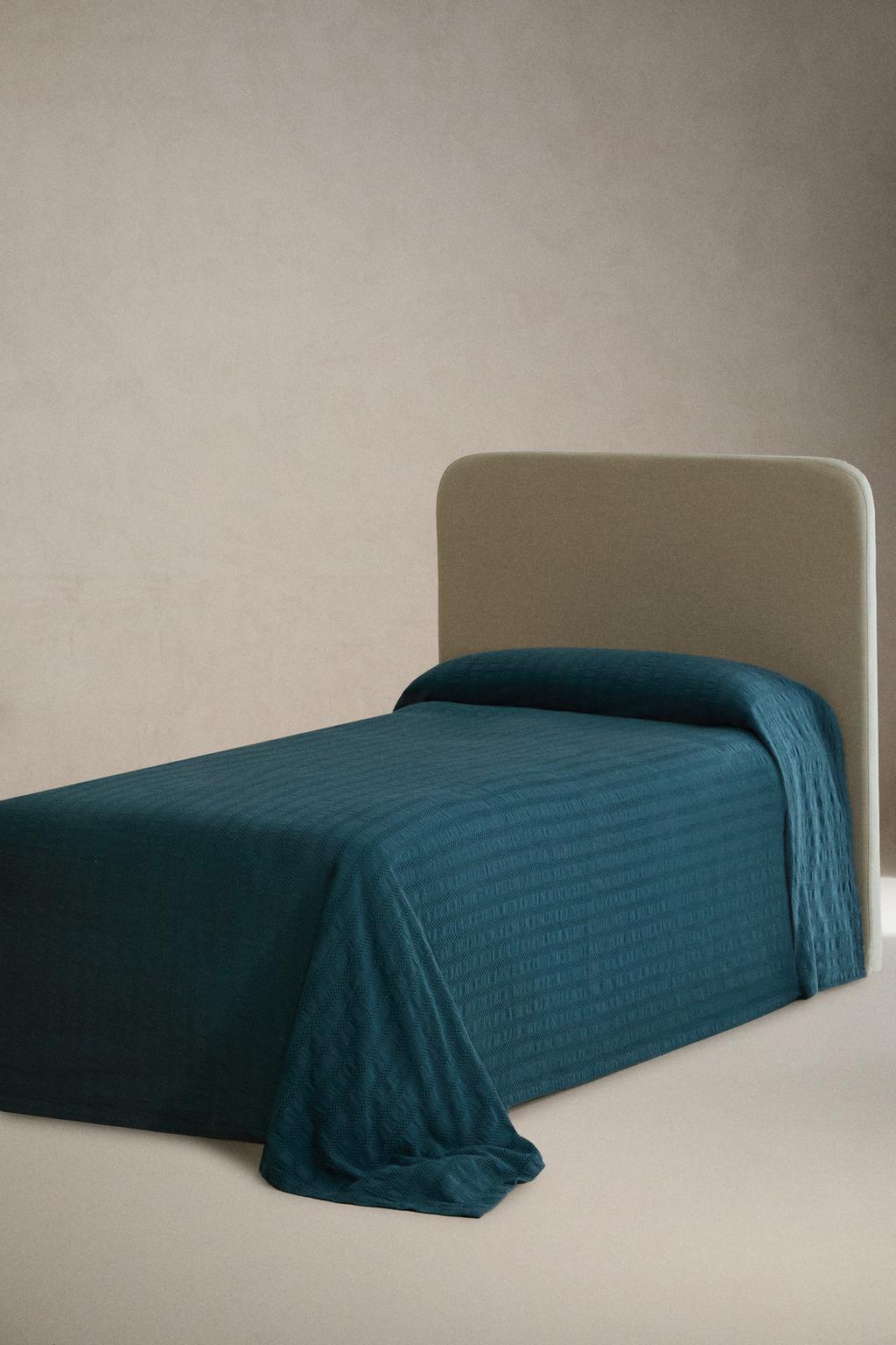 Детский одеялец в полоску с текстурой