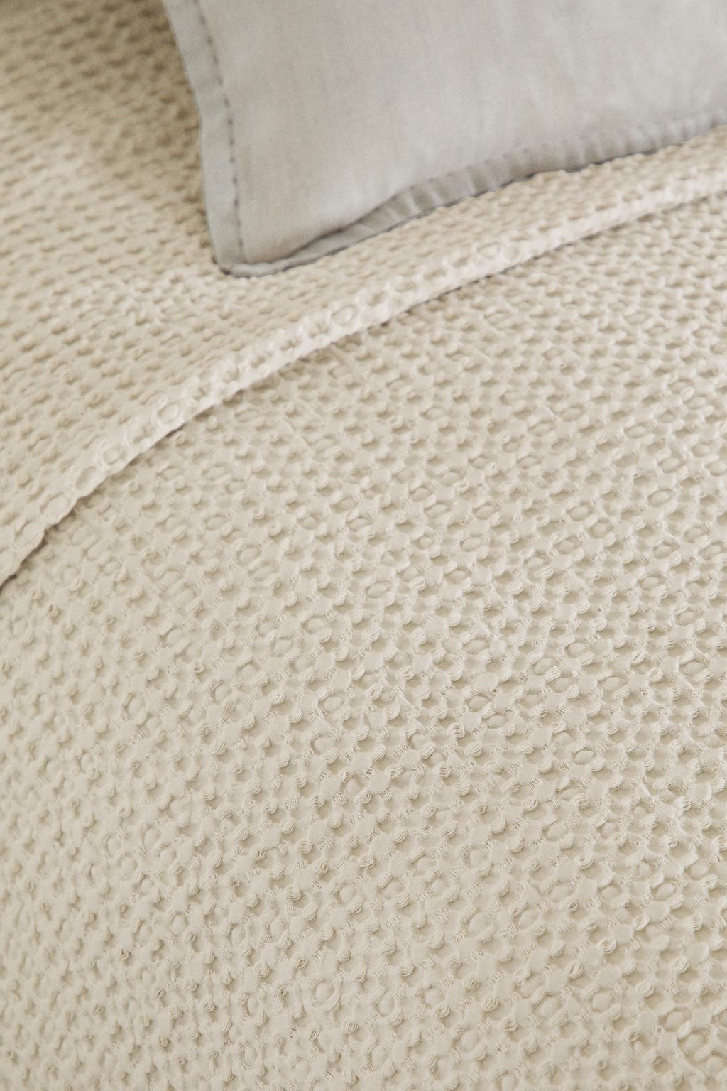 Покрывало из мини-вафельной вязки из хлопка