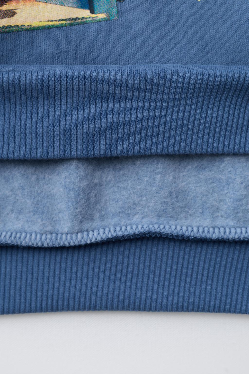 ТОЛСТОВКА С ПРИНТОМ КОРПОРАЦИЯ МОНСТРОВ © DISNEY PIXAR