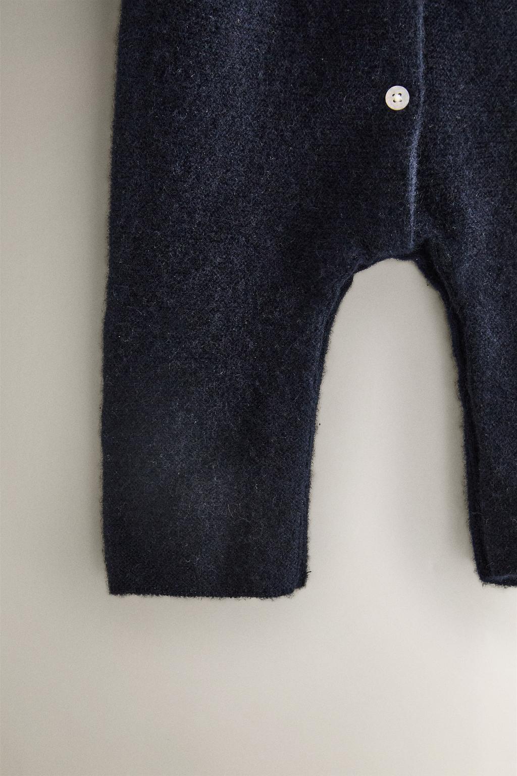 Детский комбинезон из кашемира