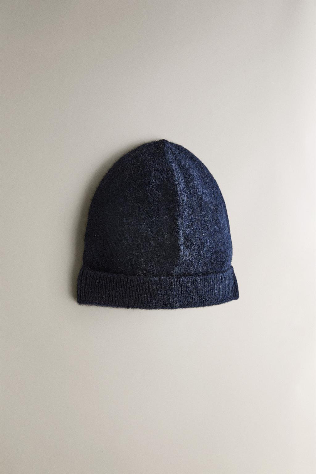 Шапка для младенцев из кашемира