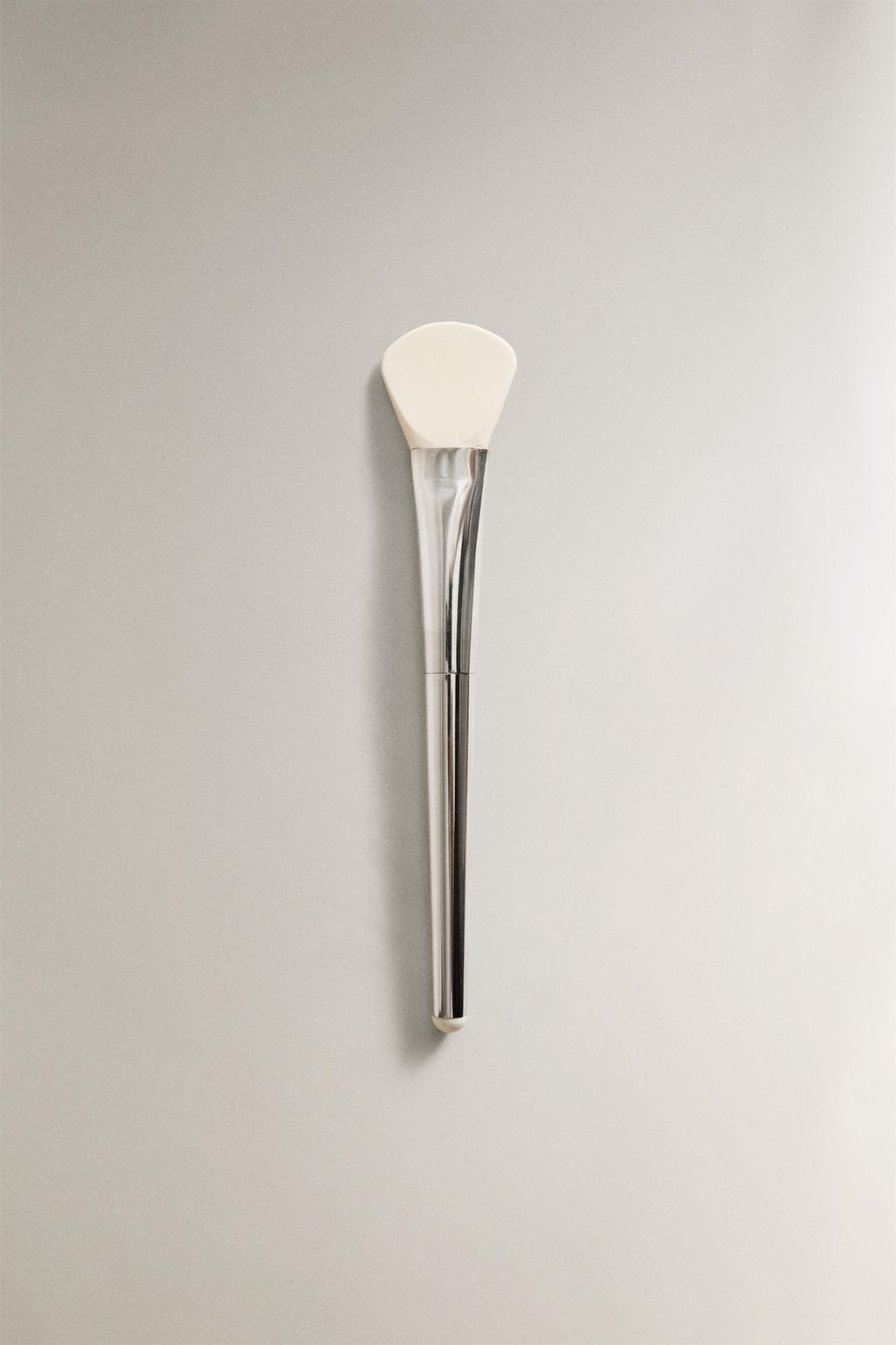 Кисть для нанесения масок на лицо