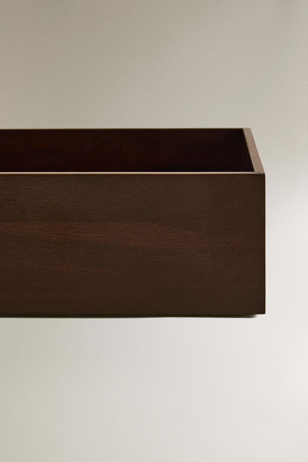 Деревянный органайзер для макияжа