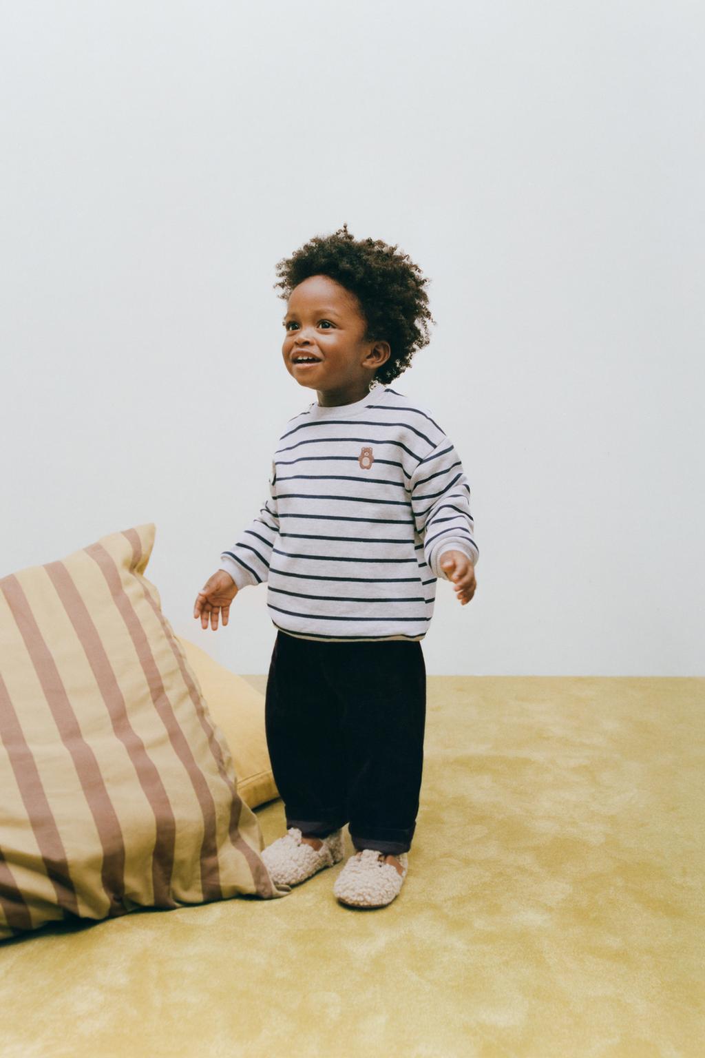 ТОЛСТОВКА В ПОЛОСКУ С ВЫШИТЫМ МЕДВЕДЕМ