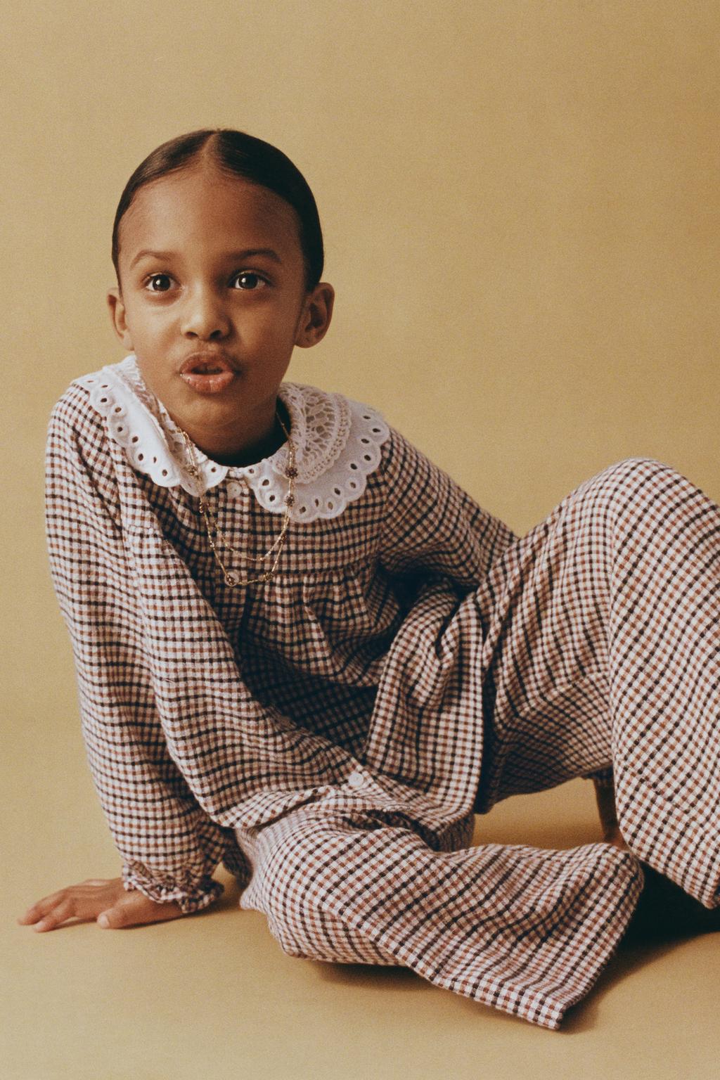 РУБАШКА В КЛЕТКУ С ВЫШИТЫМ ВОРОТНИКОМ