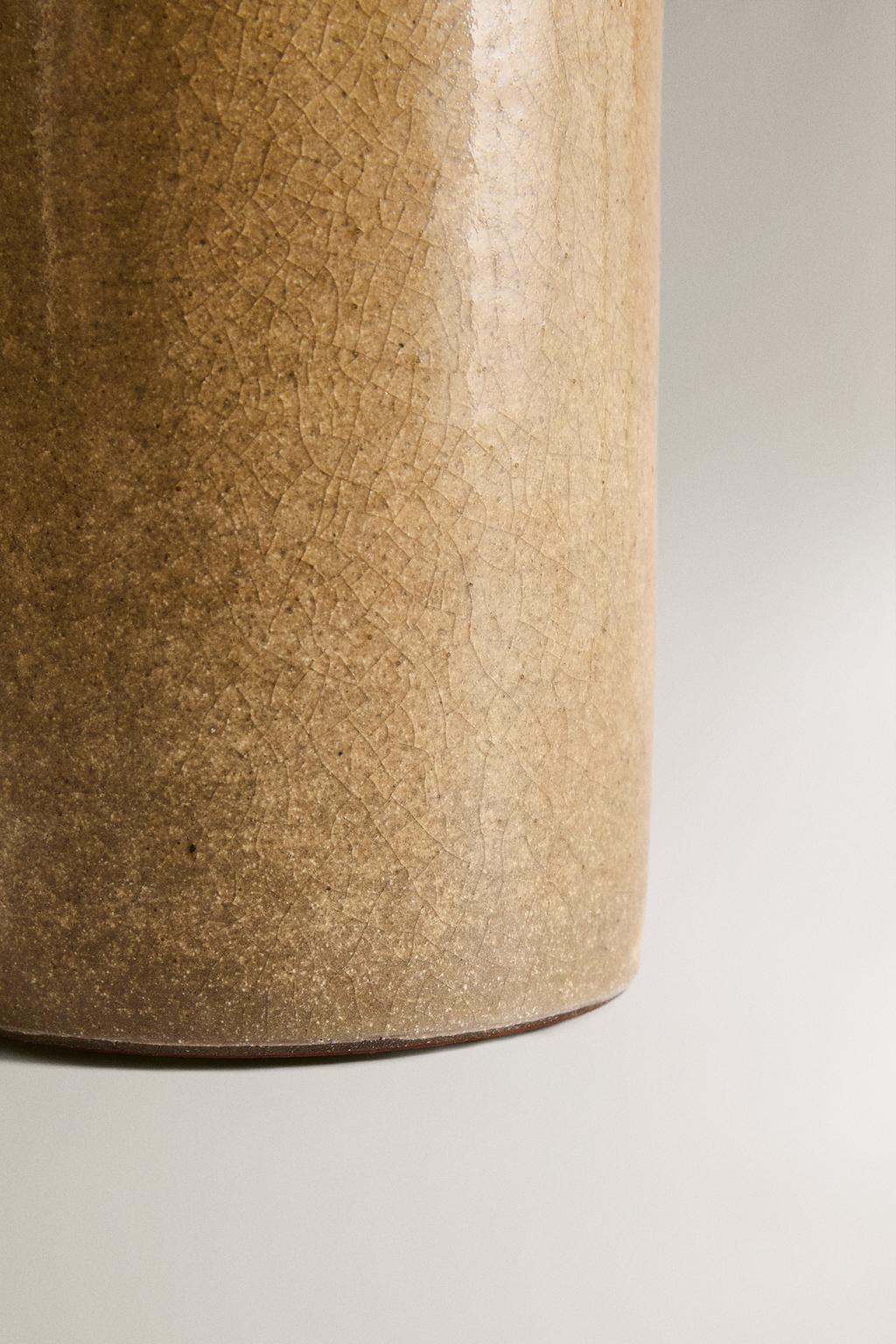 Высокий цилиндрический ваза