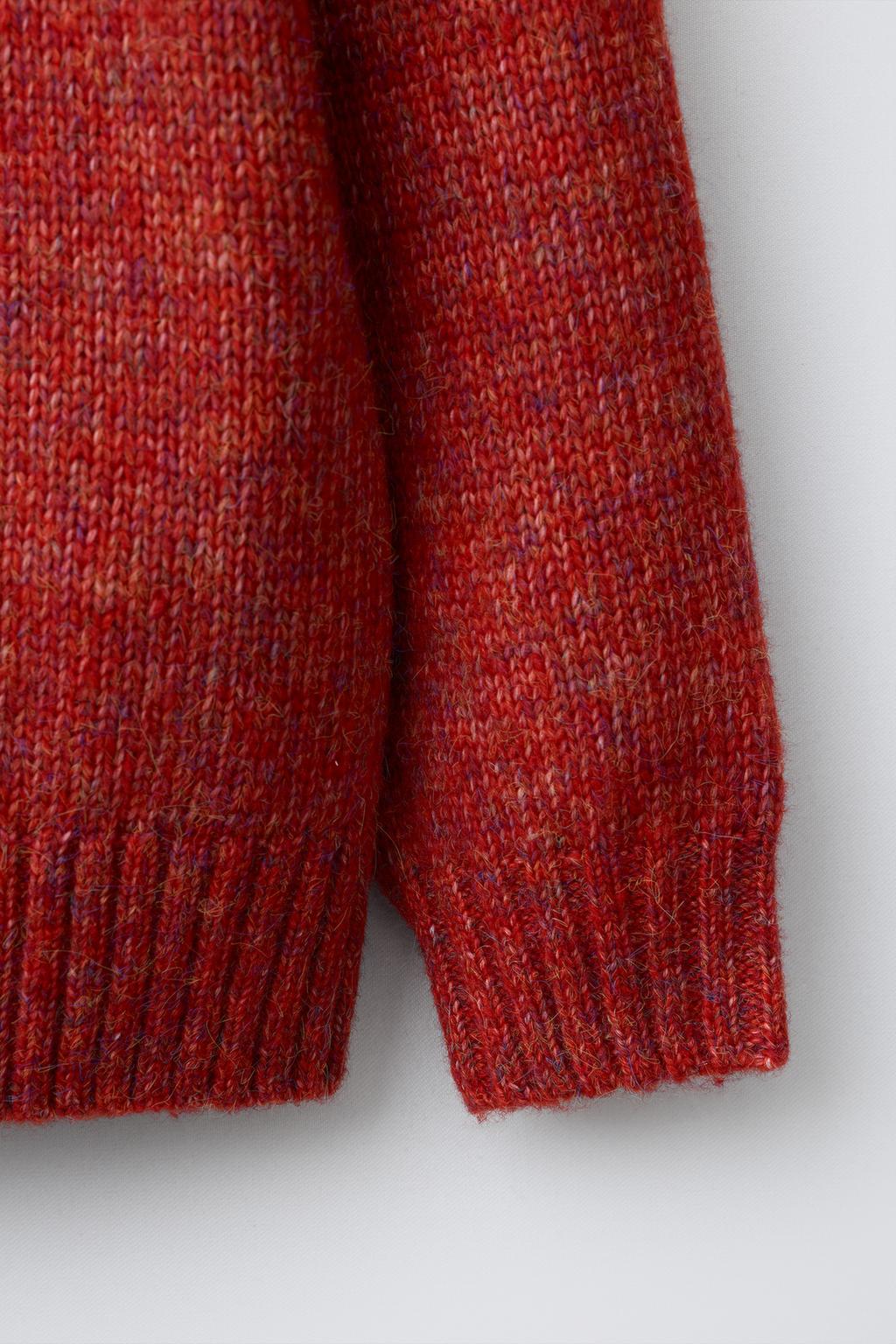 ВЯЗАНЫЙ ДЖЕРСИ