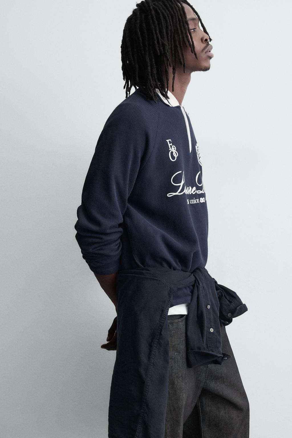 ПОЛО С КОНТРАСТНЫМ ПРИНТОМ