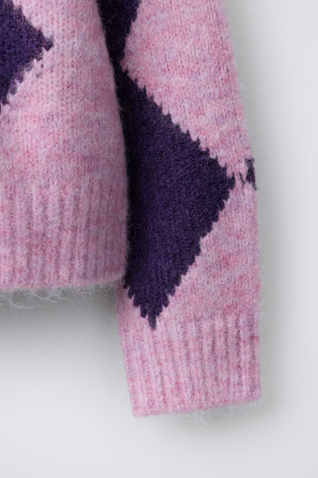 СВИТЕР С УЗОРОМ «РОМБЫ»