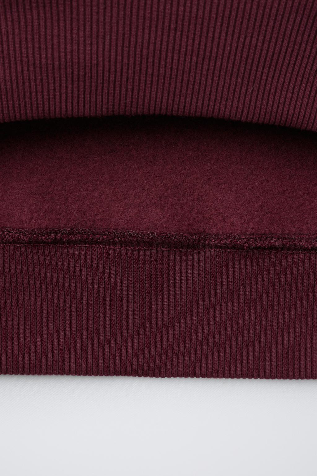 ТОЛСТОВКА С ВЫШИТЫМ ТЕКСТОМ