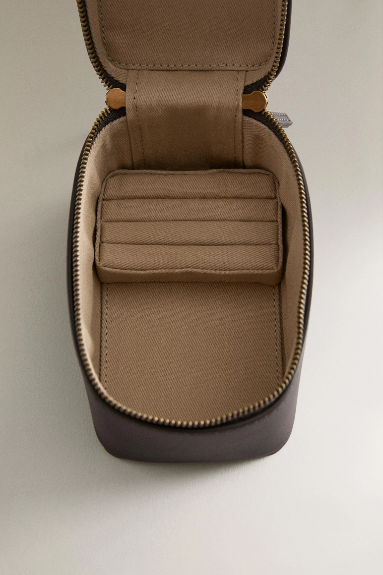 Маленькая кожаная коробка для ювелирных изделий для путешествий