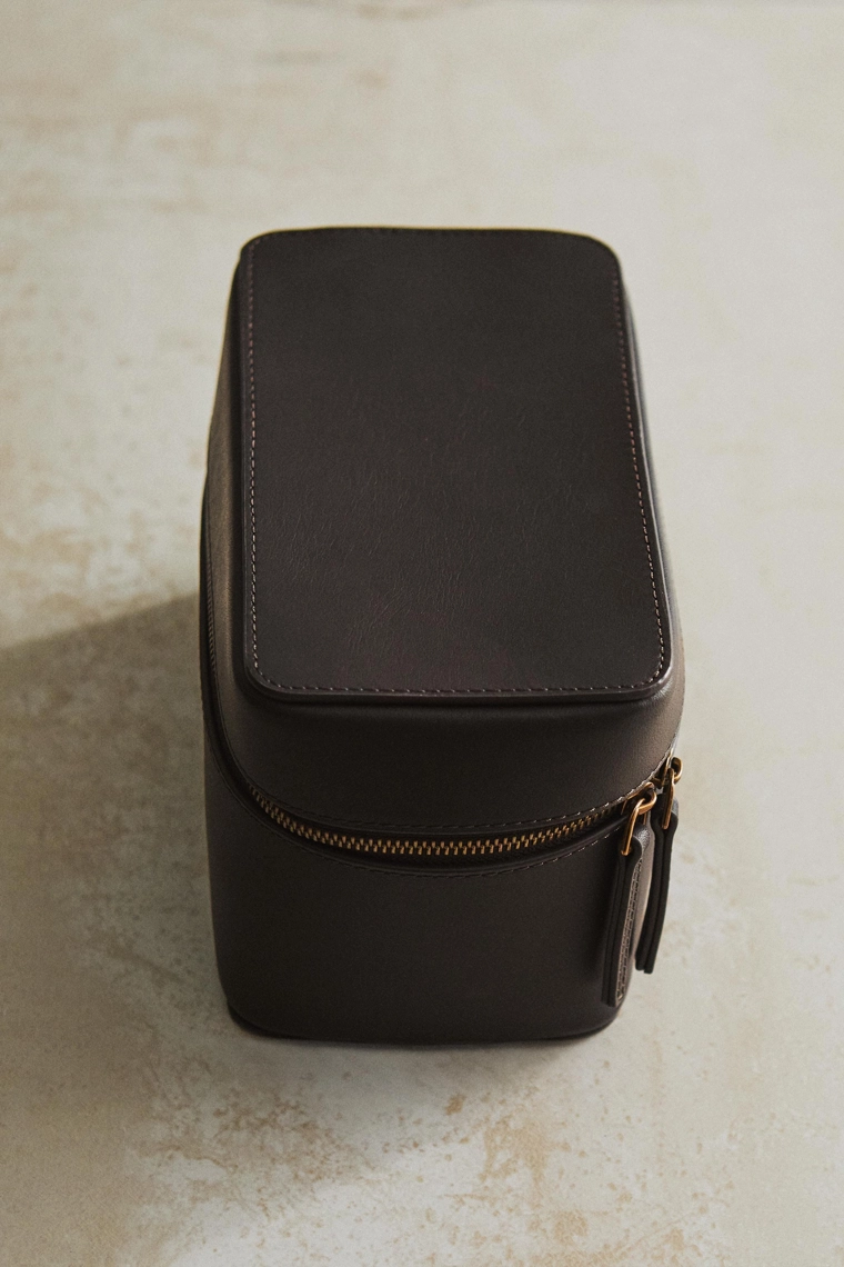 Маленькая кожаная коробка для ювелирных изделий для путешествий