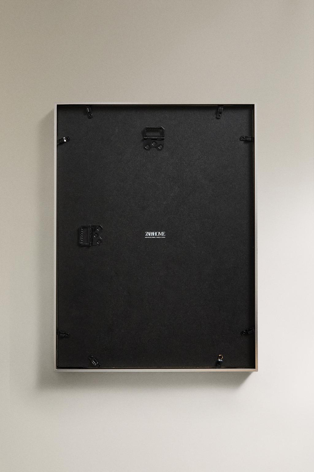 Серебряная металлическая рамка для фотографий