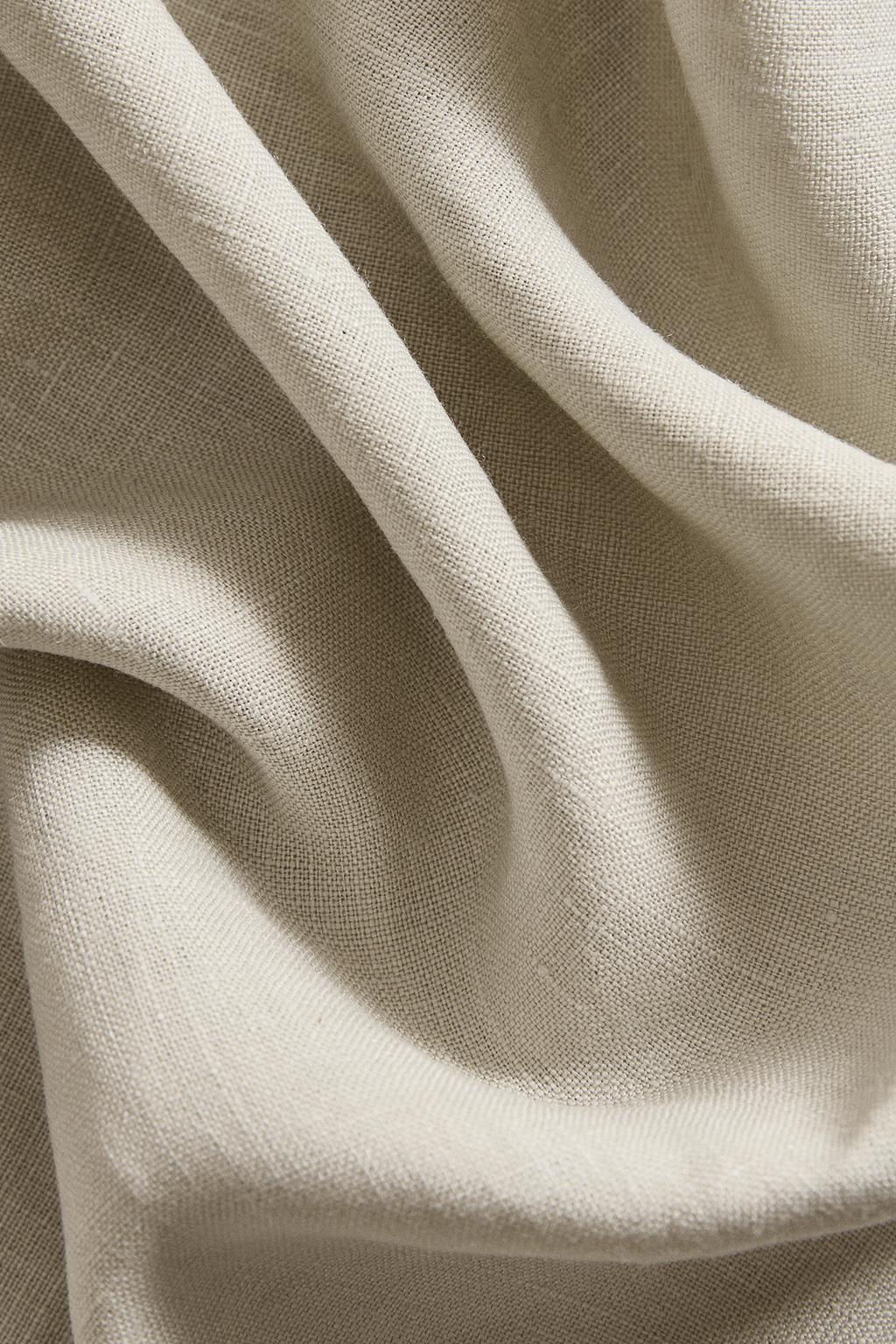 Салфетка из льна с вышитыми цветочными мотивами (набор из 2)