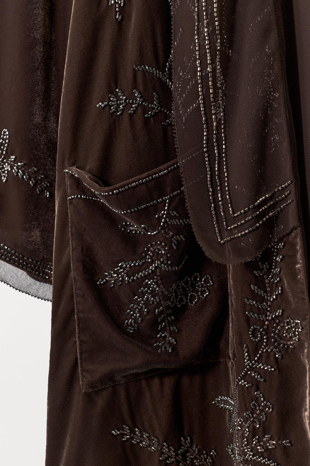 БАРХАТНОЕ КИМОНО С БУСИНАМИ. ОГРАНИЧЕННАЯ СЕРИЯ