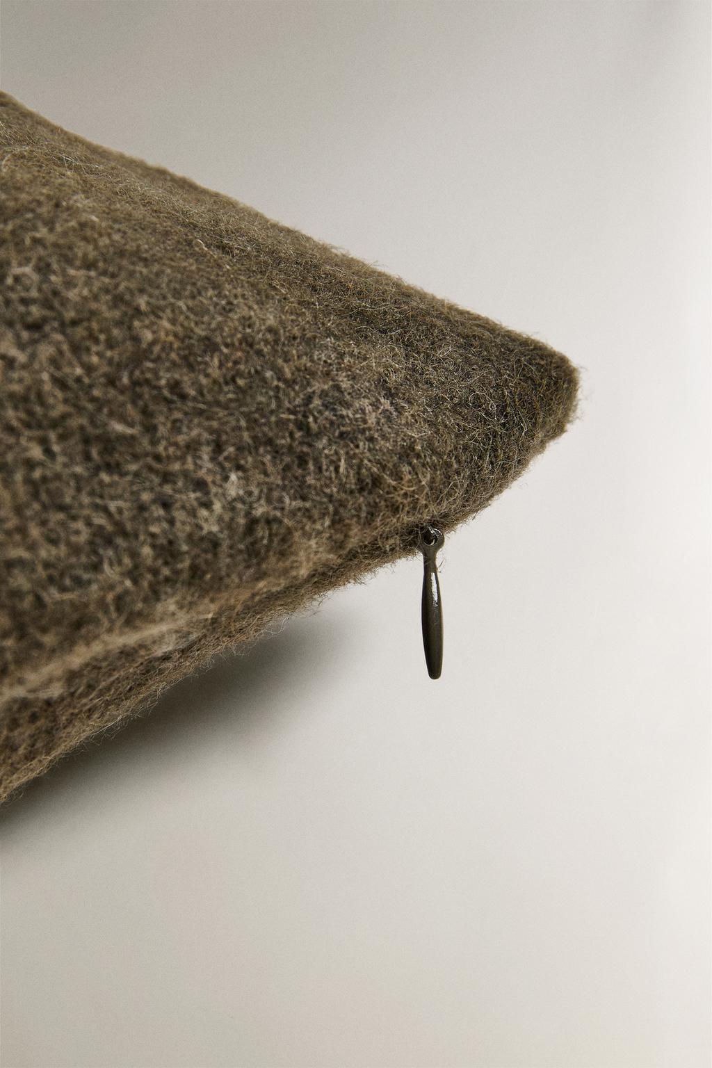 Вязаная наволочка