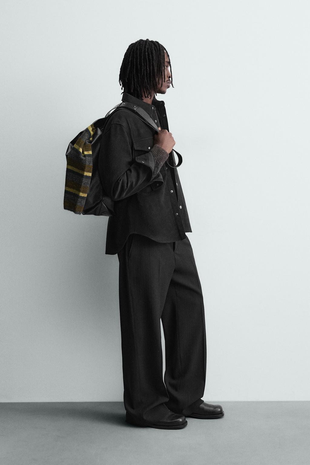 КУРТКА-РУБАШКА СВОБОДНОГО КРОЯ ИЗ ИСКУССТВЕННОЙ КОЖИ