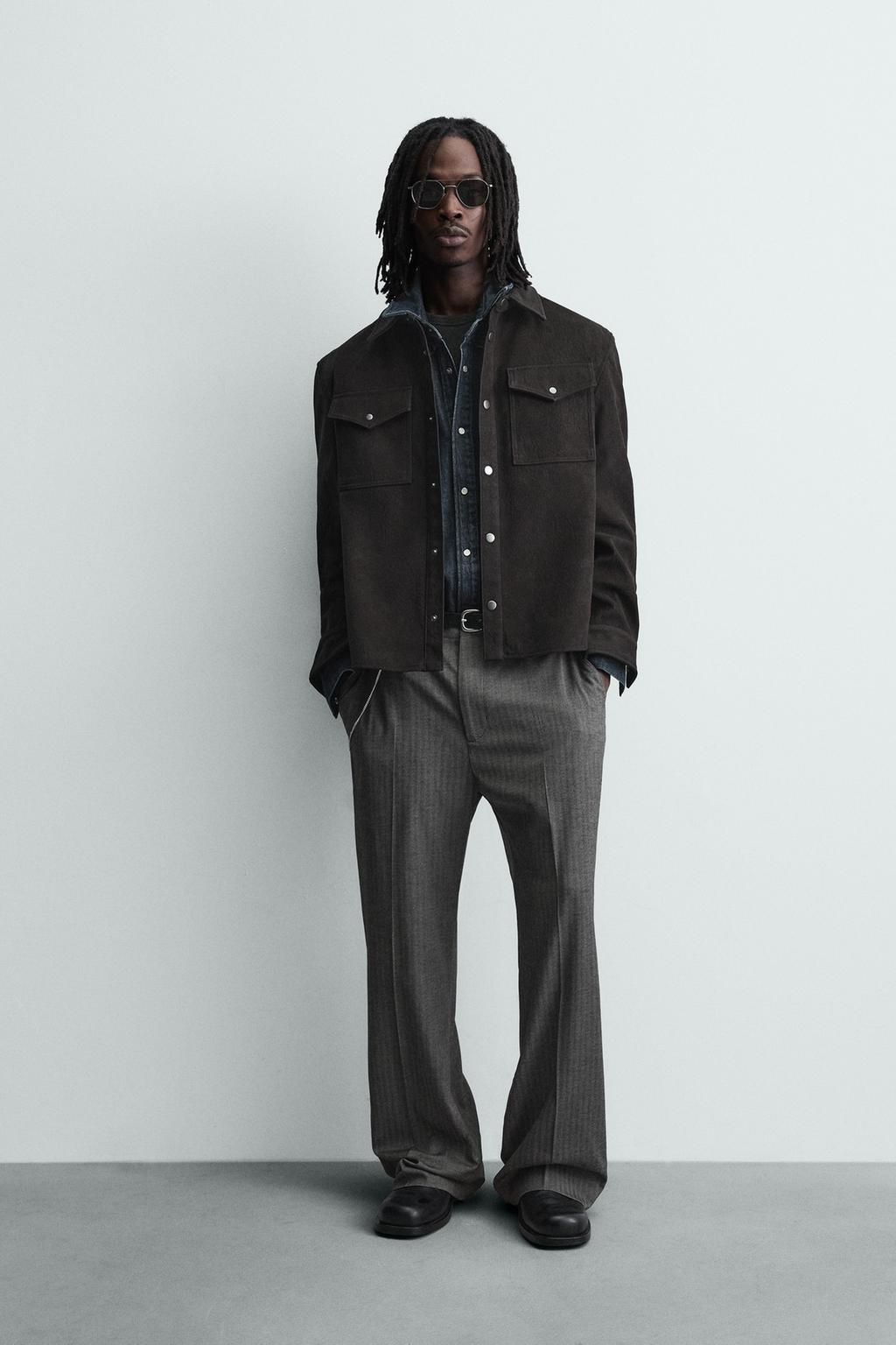 КУРТКА-РУБАШКА СВОБОДНОГО КРОЯ ИЗ ИСКУССТВЕННОЙ КОЖИ