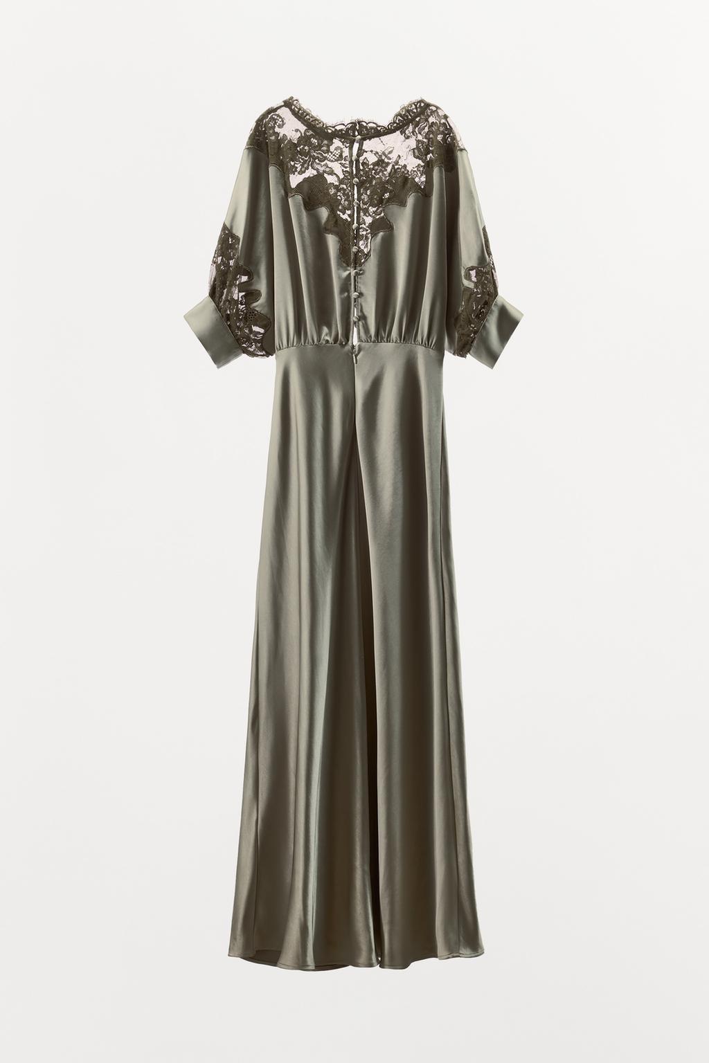 АТЛАСНОЕ ПЛАТЬЕ С КРУЖЕВОМ