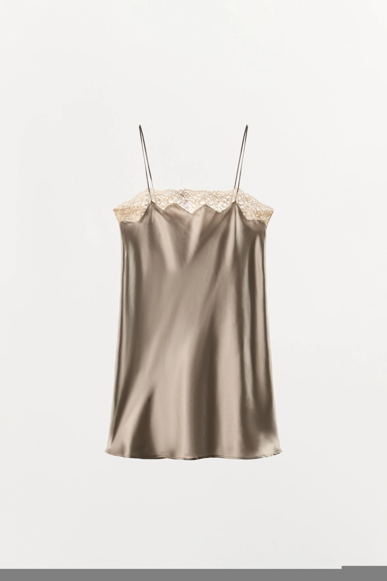 ШЕЛКОВОЕ ПЛАТЬЕ В БЕЛЬЕВОМ СТИЛЕ С КРУЖЕВОМ