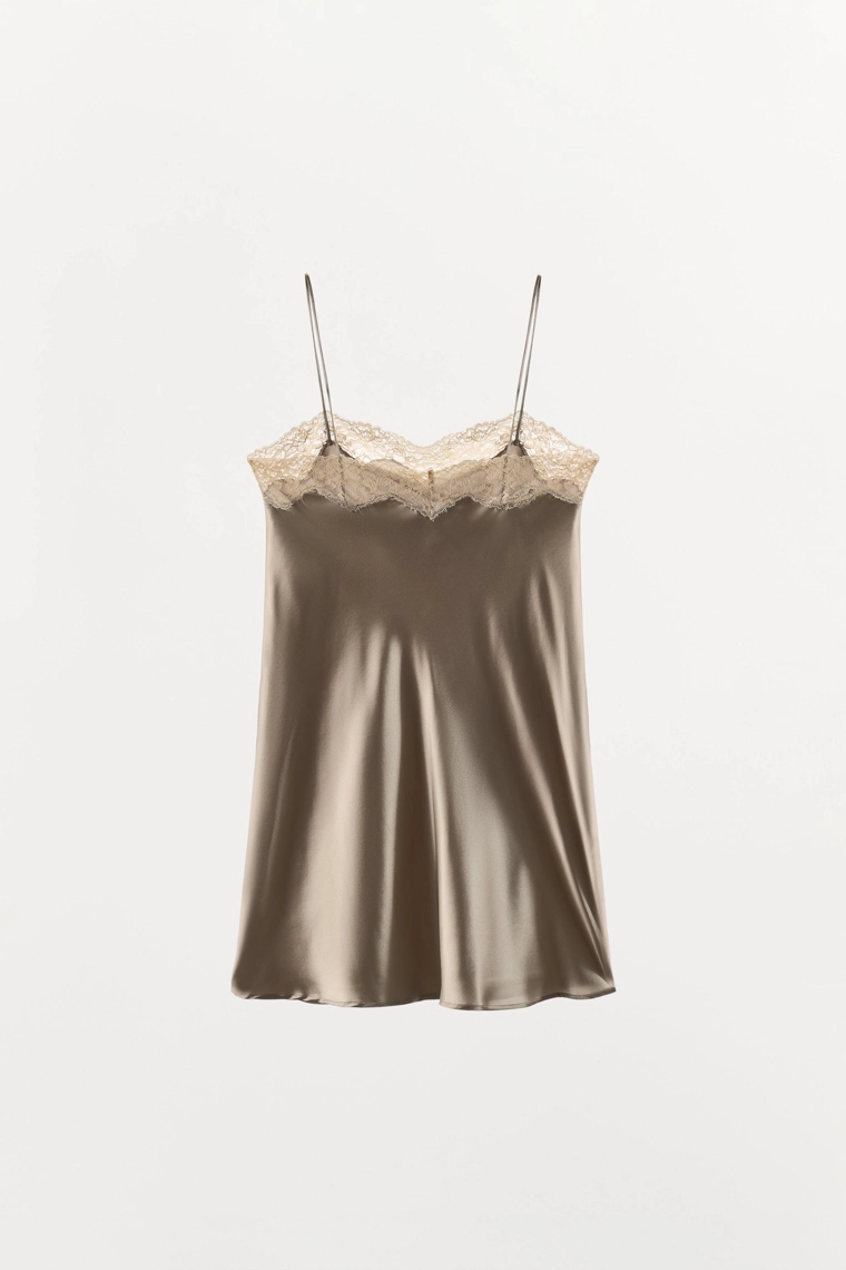 ШЕЛКОВОЕ ПЛАТЬЕ В БЕЛЬЕВОМ СТИЛЕ С КРУЖЕВОМ