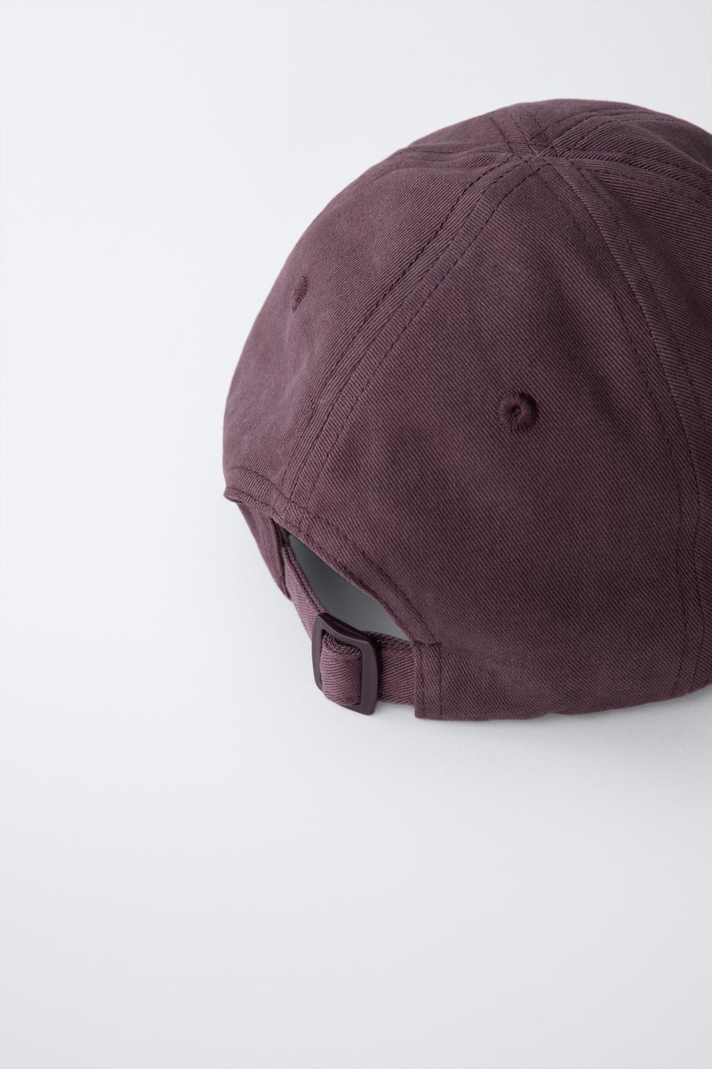 КЕПКА С ЭФФЕКТОМ ПОТЕРТОСТИ И ВЫШИТОЙ НАДПИСЬЮ