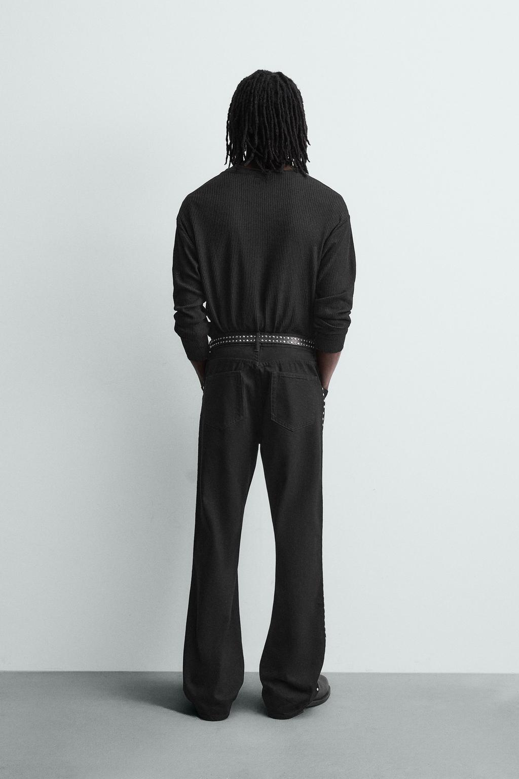 ДЖИНСЫ FLARE FIT С ЗАКЛЕПКАМИ