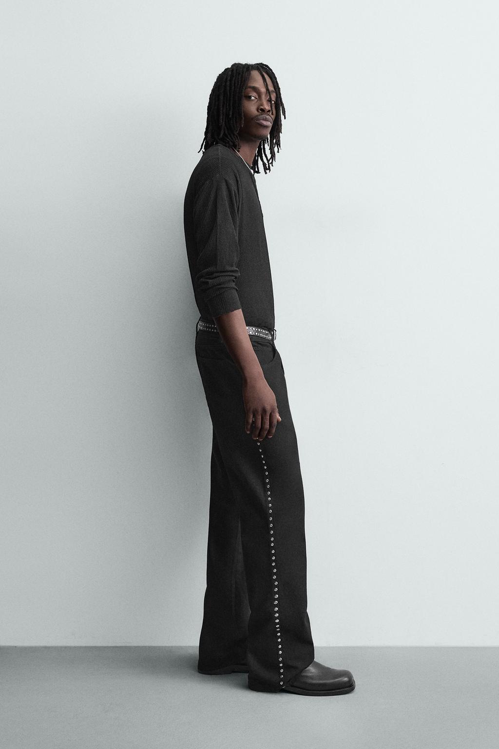 ДЖИНСЫ FLARE FIT С ЗАКЛЕПКАМИ